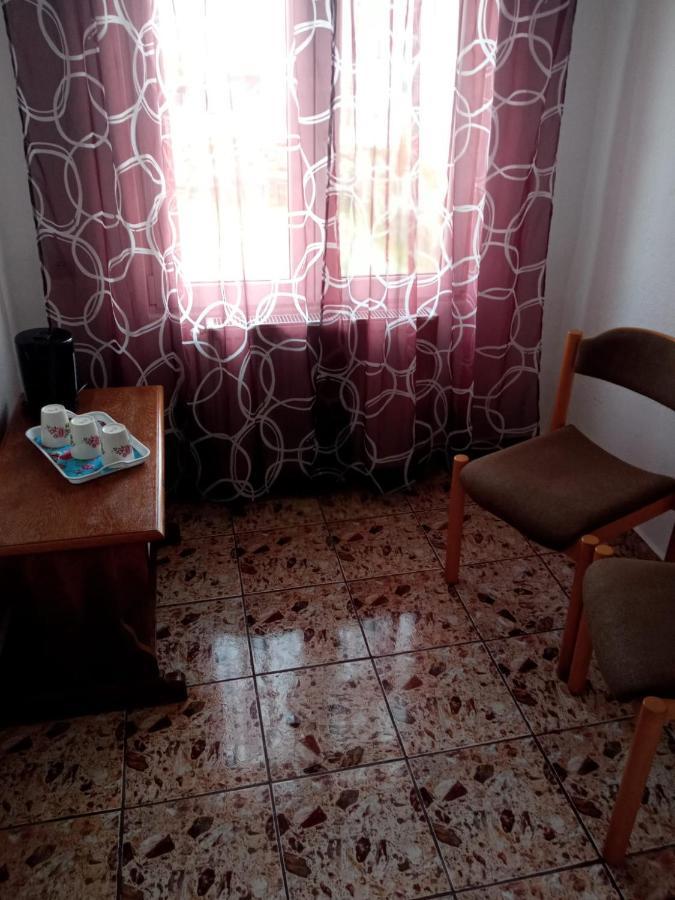Hotel Casa Iuliana Subcetate  Exteriér fotografie